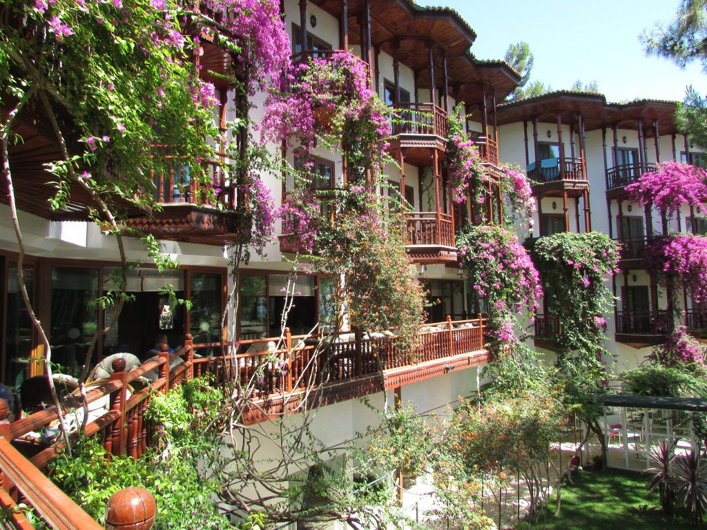 отдых в отеле Летуния 5*